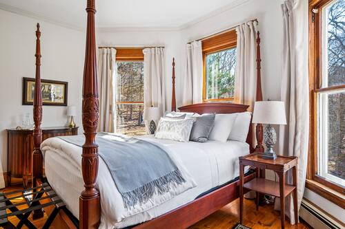 Habitación de lujo, 1 cama Queen size | Camas extra, wifi gratis y ropa de cama