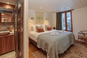 4 عدّة غرف نوم ومكواة/لوح كي وواي فاي مجانًا