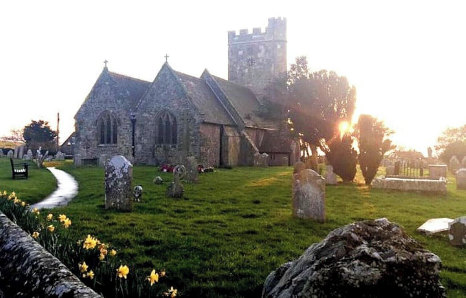 المنطقة المحيطة بالمنشأة