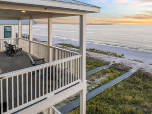 Terrace/patio - Book for Fall! Private Pool! Gulf Views! Sundeck and Balconies! Pet-Friendly! (Port St. Joe)