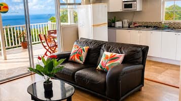 Grand Duplex, 2 Bedrooms, Balcony, Sea View | Living area