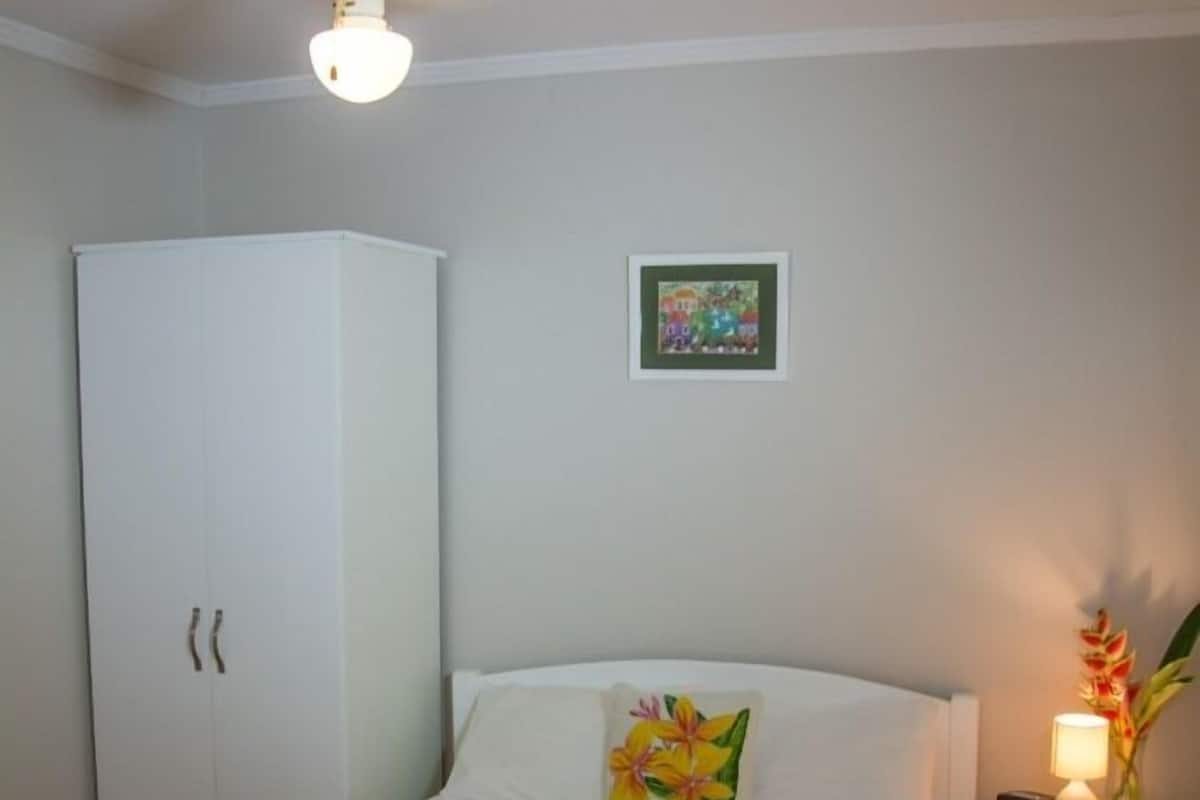 Deluxe Room, 1 Bedroom, Sea View | Individually furnished, blackout drapes, soundproofing
