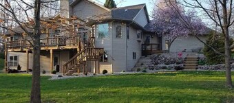 Spacious Waterfront Home With Private Party Area