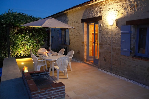 Hyper-Gite: very large barn converted into gites