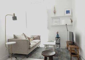 Fernseher, Stereoanlage