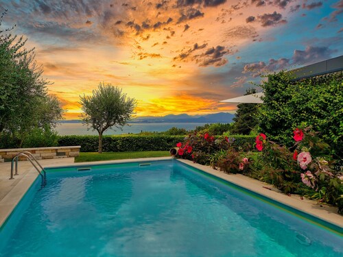 Regarda - Luxury "Villa Orizzonti" mit privatem Pool und traumhaftem Seeblick