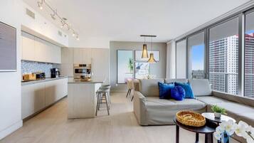 Televisión y oficina