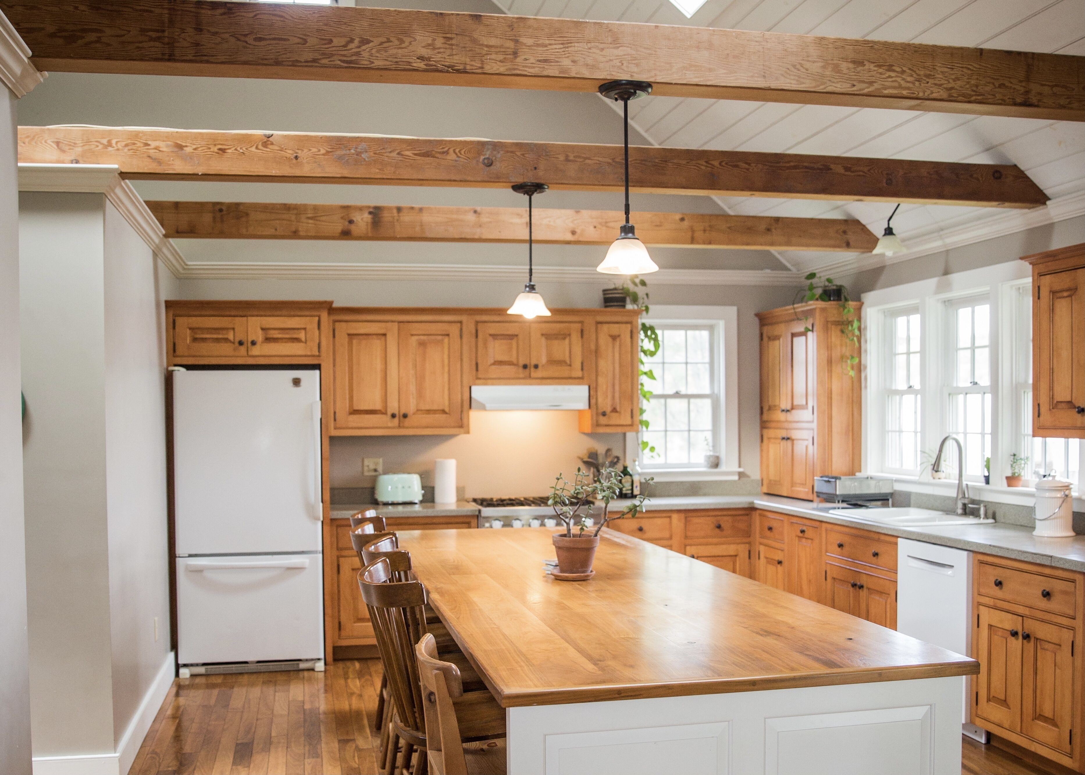 Cozy Historic Farmhouse with Beautiful Views