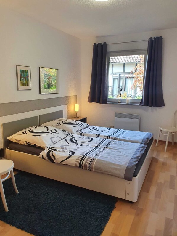 2 bedrooms, travel cot, free WiFi