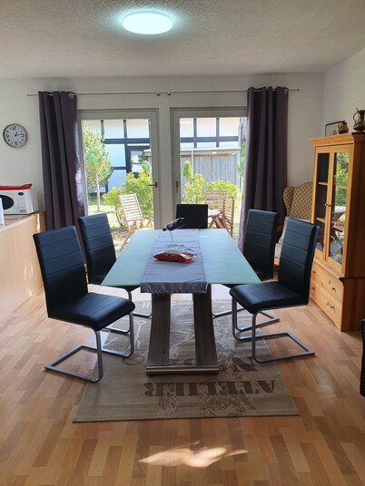 Large, cozy vacation apartment - for tourist purposes only