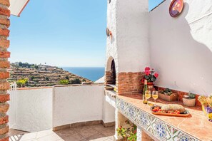 Property grounds - Villa Cecilia Sol - Three Bedroom Villa, Sleeps 6 (Torrox)