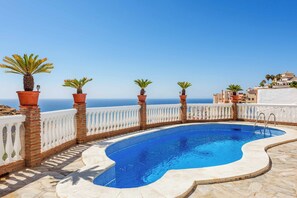 Pool - Villa Cecilia Sol - Three Bedroom Villa, Sleeps 6 (Torrox)
