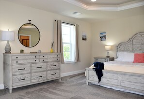 5 bedrooms, iron/ironing board, free WiFi