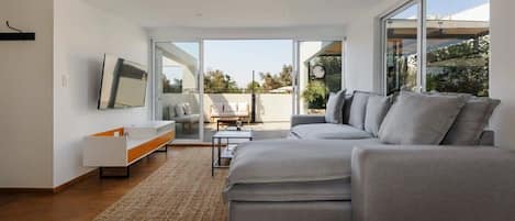 Télévision, espaces bureaux