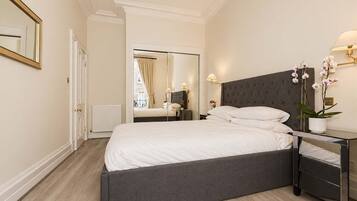 1 bedroom, iron/ironing board, travel cot, WiFi
