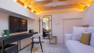 Signature Suite