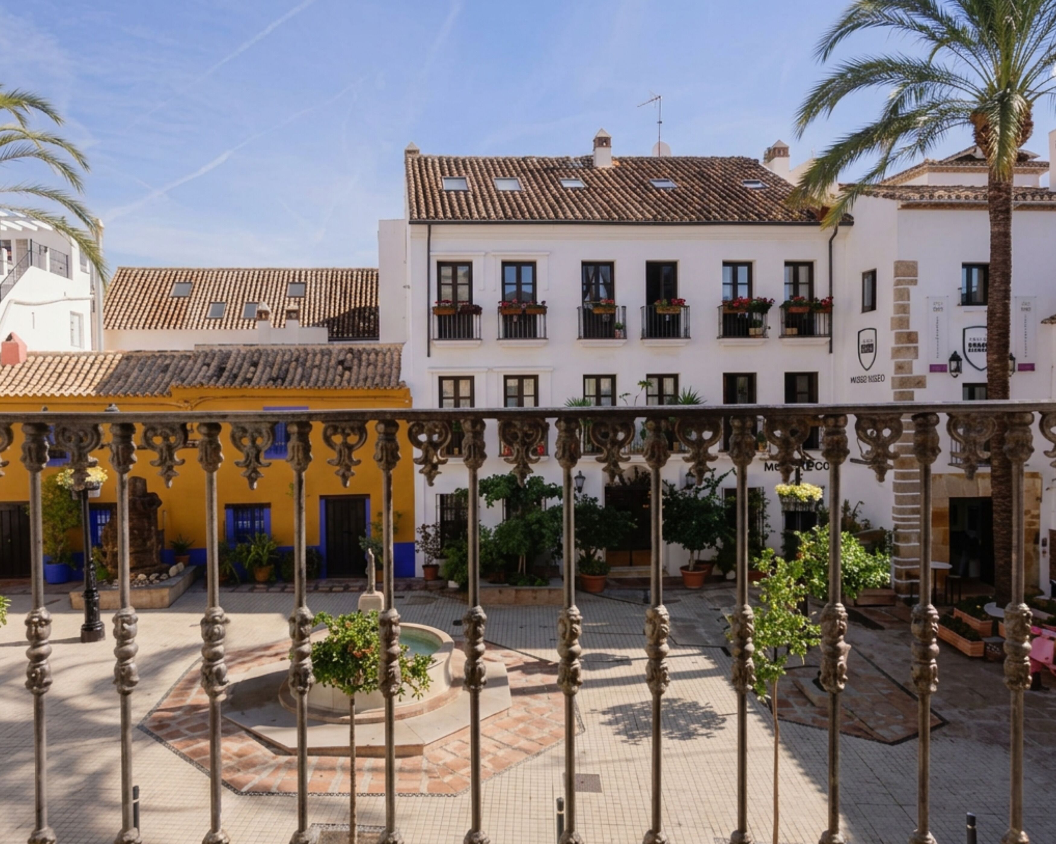 Suite junior, vista a la ciudad | Balcón