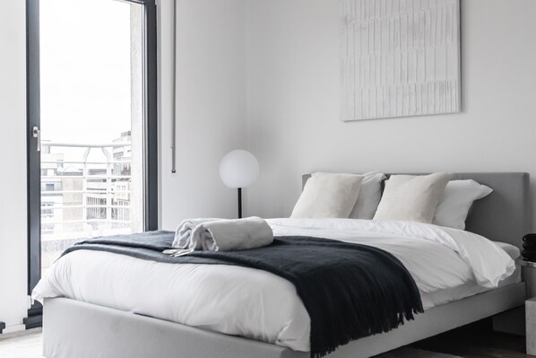 Apartment | 2 bedrooms, desk, laptop workspace, iron/ironing board - Duplex Penthouse 200m2 Balc & Prkg (Luxembourg City)