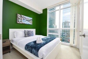 Escrivaninha, ferros/tábuas de passar roupa, berço de viagem, Wi-Fi