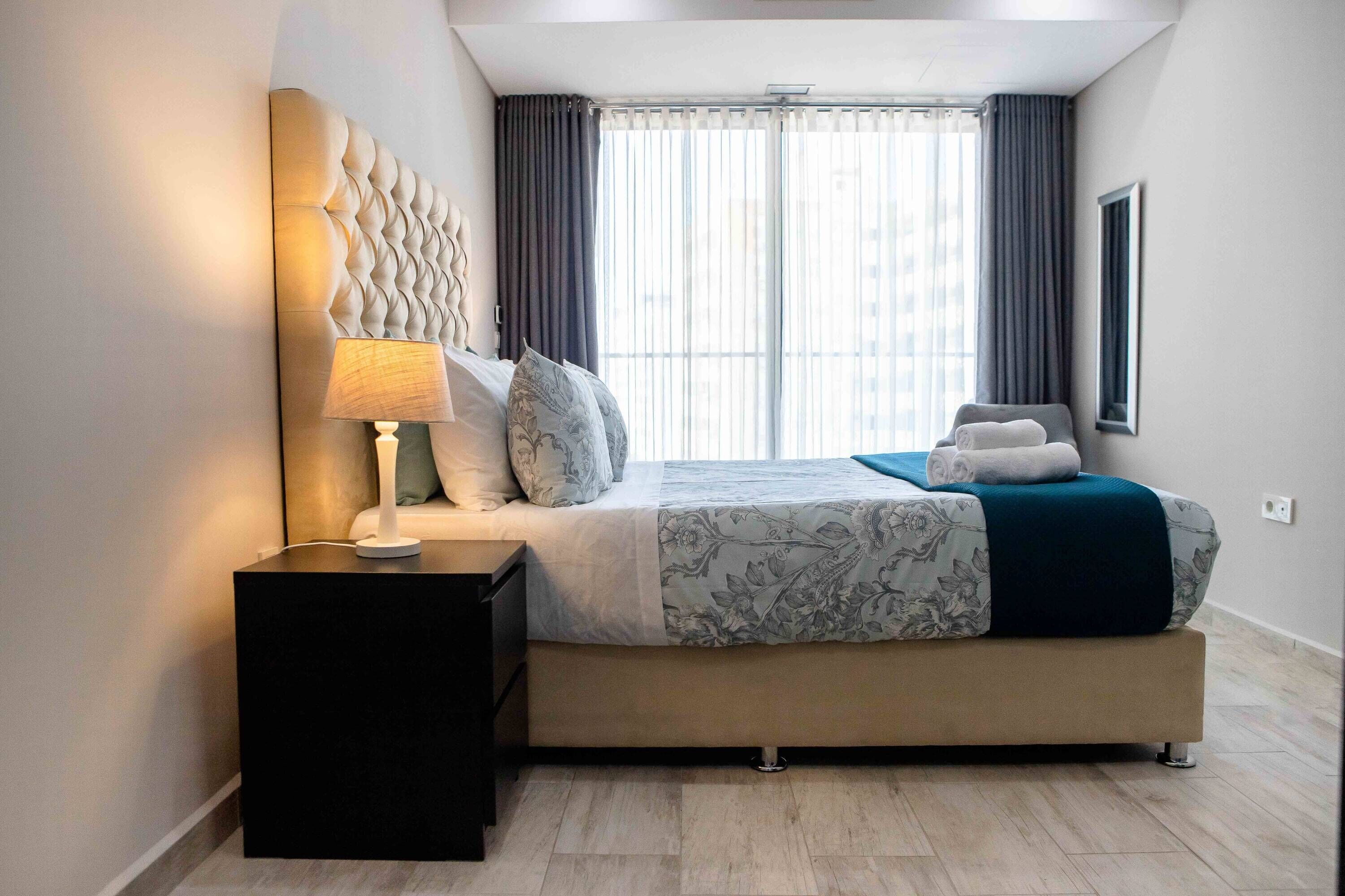 2 slaapkamers, een strijkplank/strijkijzer, wifi, beddengoed