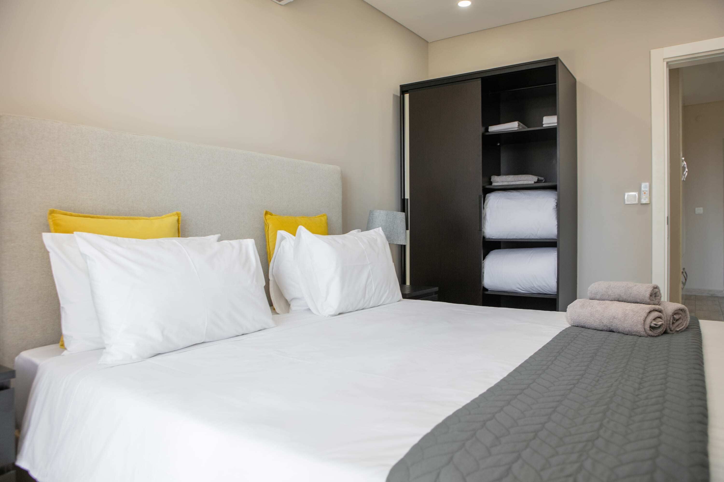 Bedroom 2 - Extra linen available