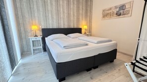 1 Schlafzimmer, Schreibtisch, Bügeleisen/Bügelbrett, kostenloses WLAN