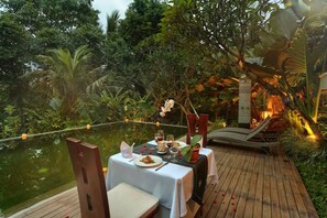 Outdoor dining - UB2009 - Peaceful 2 Bedroom Suite Villa in Gianyar (Bali)