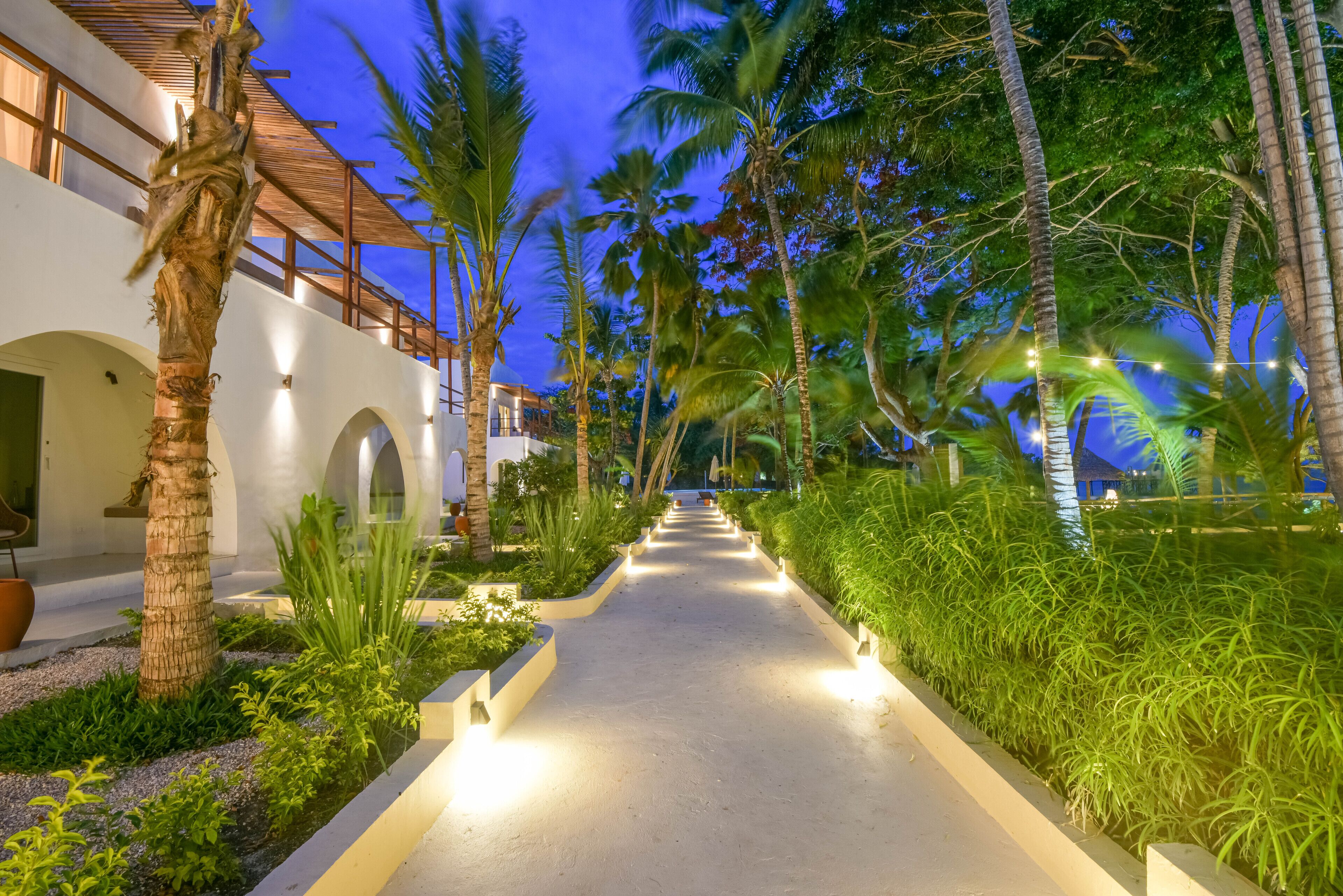 Loft Beach Front with Balcony | Premium bedding, memory foam beds, minibar, in-room safe