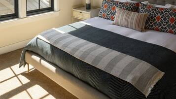 3 habitaciones, tabla de planchar con plancha y wifi gratis