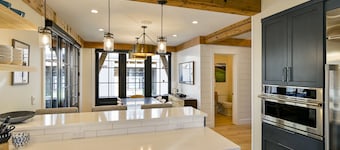 Academy Place | King's Crown