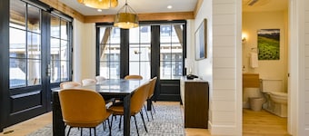 Academy Place | King's Crown