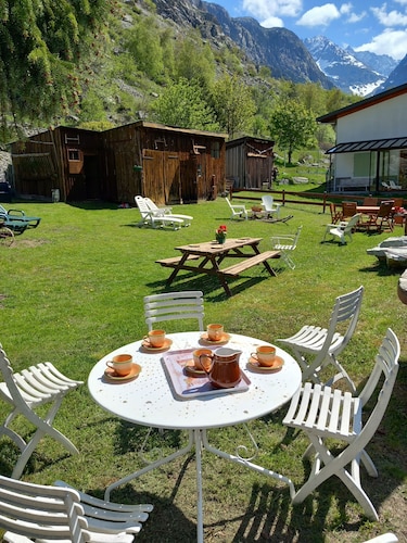 Les Alpinistes gite RDC