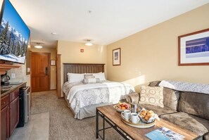 Desk, free WiFi, bed sheets