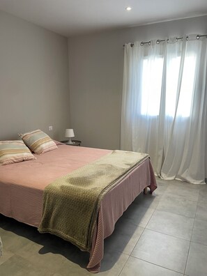 3 slaapkamers, reisbedje, gratis wifi