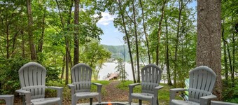 Cozy Lakefront A-Frame Cabin Lake Hartwell Clemson