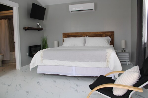 1 bedroom, free WiFi, bed sheets