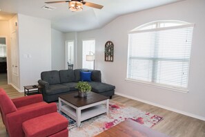 TV, fireplace, stereo