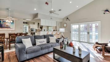 Smart TV, foosball, table tennis