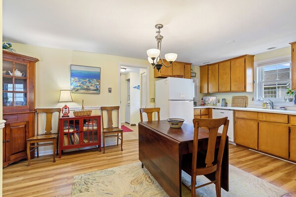 Fridge, microwave, oven, stovetop - Almost Heaven | Waterfront w/ Private Pier & Boat Dock, Pet Friendly, Fireplace, Sunset Views (Chincoteague Island)