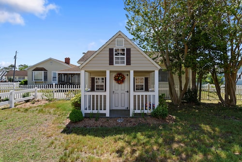 Almost Heaven | Waterfront w/ Private Pier & Boat Dock, Pet Friendly, Fireplace, Sunset Views