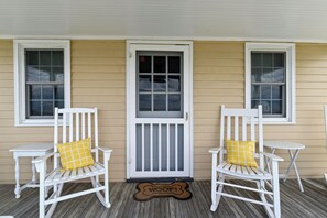 Terrace/patio - Almost Heaven | Waterfront w/ Private Pier & Boat Dock, Pet Friendly, Fireplace, Sunset Views (Chincoteague Island)