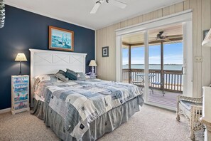 4 bedrooms, WiFi - Avalon - waterfront home with fireplace and screened porch (Chincoteague Island)