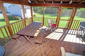 Property grounds - Blue Point - Pet friendly w/ Outdoor shower! (Chincoteague Island)