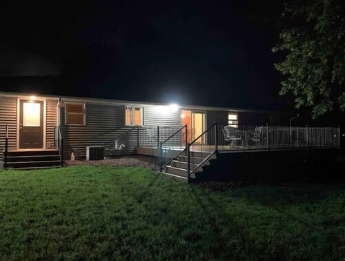 Green Bay Central Location! Great Yard! Big Deck! Bike Trails! Dog Park!Private!