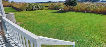 Joint Venture | Walk to Maddox Blvd, Water Views, Affordable Stay + Pet Friendly