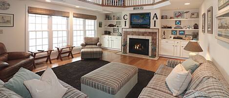 TV, fireplace, DVD player