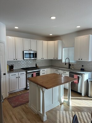 Fridge, microwave, oven, stovetop - Newly Renovated 4 Bedroom Family Home with incredible yard! (Castle Rock)