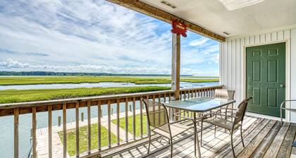 Stingray - Waterfront; Waterside balcony!