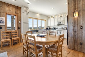 Dining - Wildflower | Waterfront w/ Shared Pier & Floating Dock, Screened Porches + Balcony Views (Chincoteague Island)