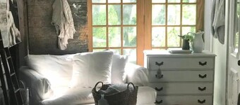 Cozy barn space  i.e “Hawthorne” #1